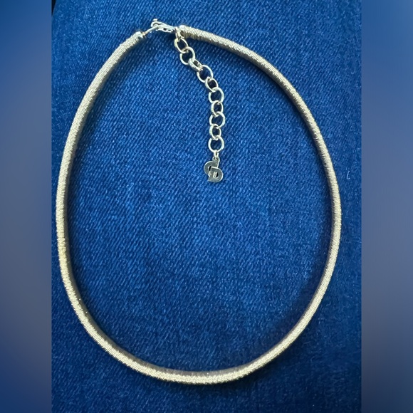 Christian Dior Gold Choker - Picture 1 of 10